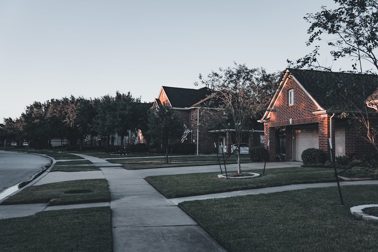 Green Building Trends Reshape Residential and Commercial Properties